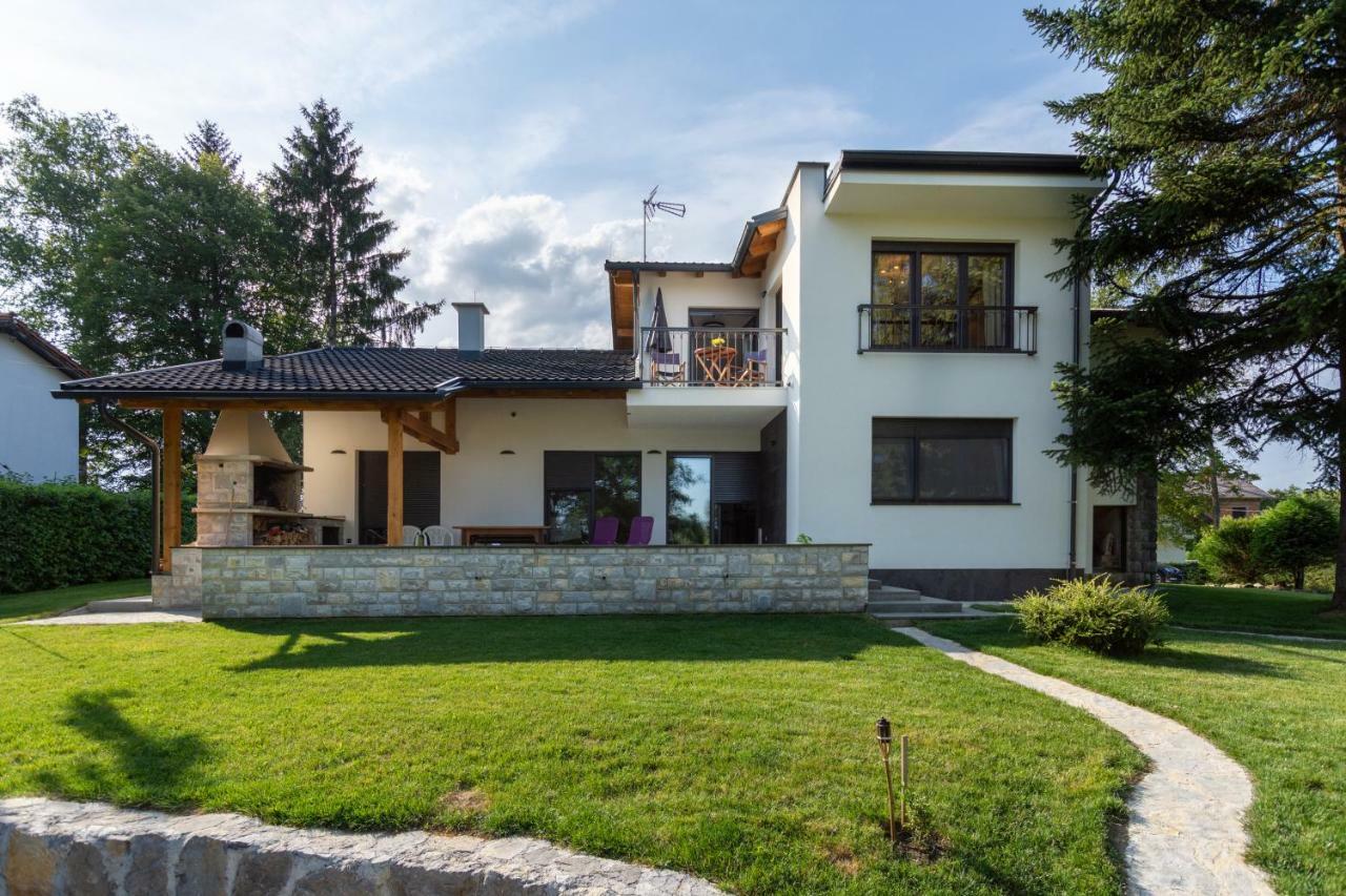 Pampas Apartments Mreznica Дуга Реса Екстериор снимка